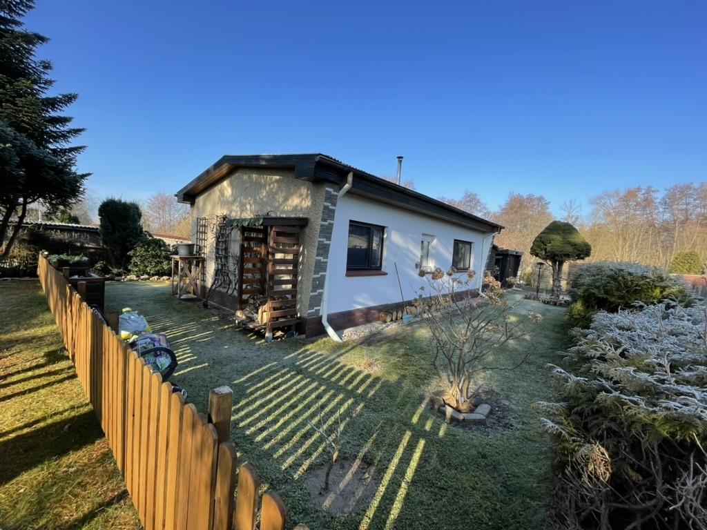 A587DAD7-740D-4BE1-8118-88FD407B18C4_1_105_c