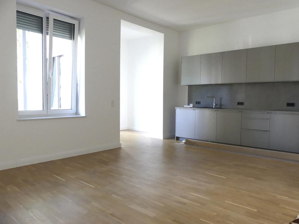 Familienidylle mit Garten: Lichtdurchflutete 3-Zimmer-Maisonette in begehrter Lage von Berlin-Niederschönhausen - Photo 1