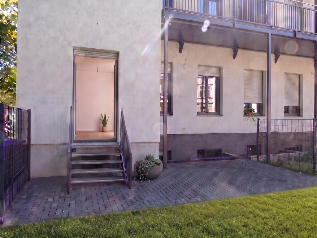 Stilvolles Wohnen auf zwei Ebenen: Exklusiv sanierte KfW 55 - Maisonette mit eigenem Gartenidyll - Foto 3