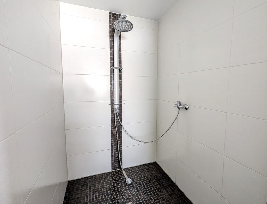 Dusche im Obergeschoss 