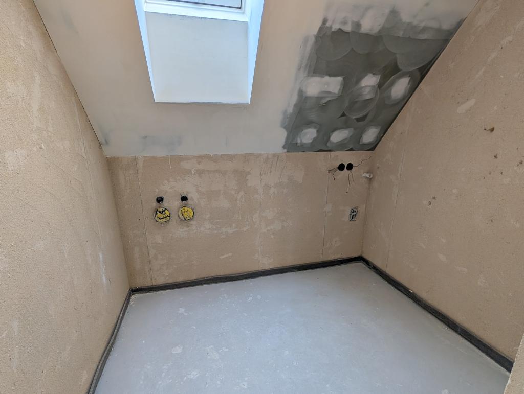 "NEUBAU ERSTBEZUG IN EXPONIERTER LAGE" - Photo 2