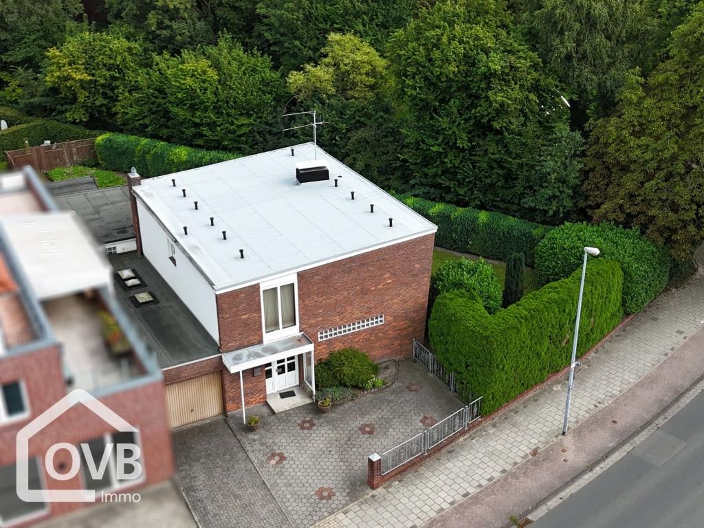 Straßenansicht / Außenansicht Drohnensicht