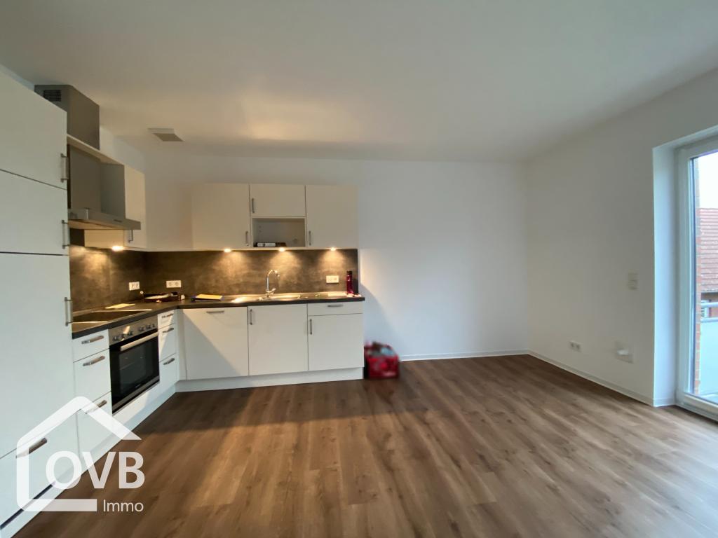 Großzügige Obergeschosswohnung auf zwei Ebenen mit Balkon! - Foto 2