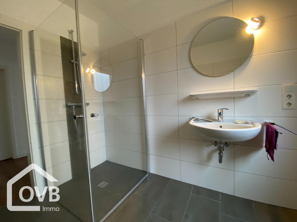 Großzügige Obergeschosswohnung auf zwei Ebenen mit Balkon! - Foto 3