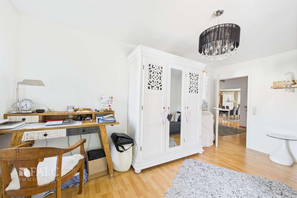 Arbeitszimmer/ Kinderzimmer 
