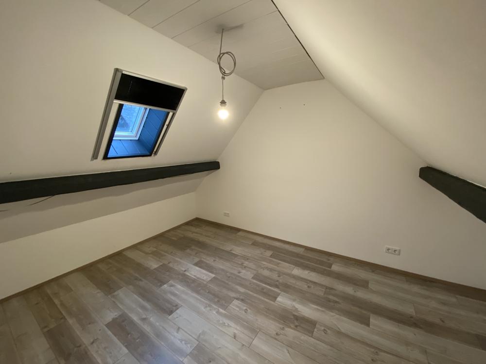 Zimmer Einliegerwohnung DG