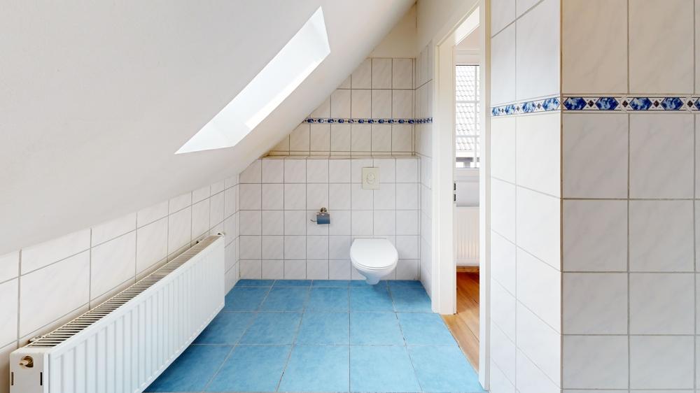 Badezimmer DG 