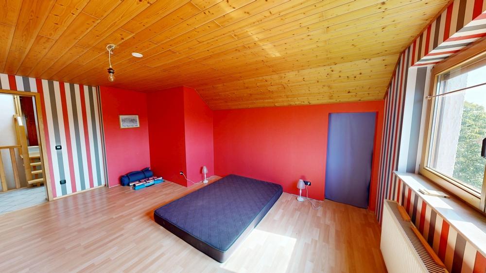 Schlafzimmer DG 25a