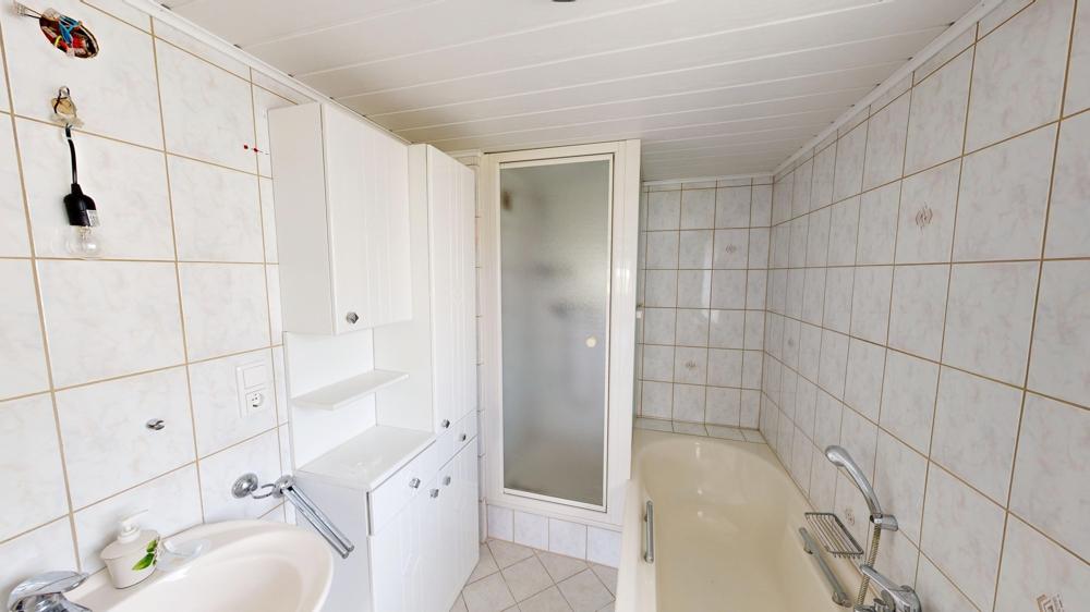 Badezimmer OG 25