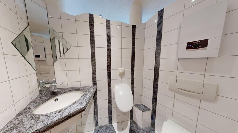 Dachgeschosswohnung mit besonderem Wohngefühl! - Foto 3