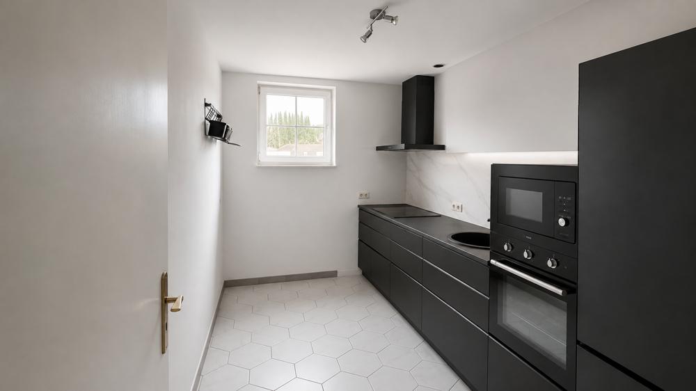 Moderne DG Wohnung mit Balkon - 4 Zimmer - 97 qm in Kall - Photo 1