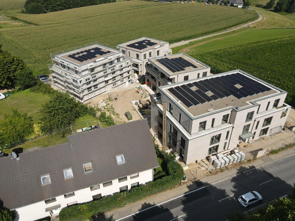 Effizienz trifft Eleganz: Das grüne KfW-40+ Penthouse-Juwel - Photo 1
