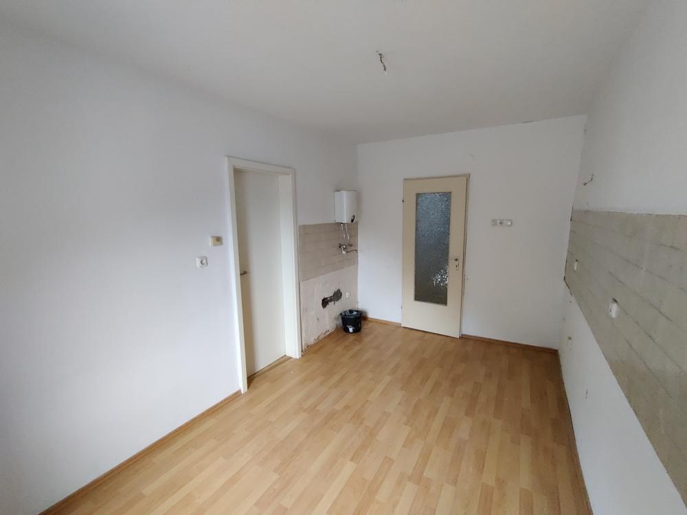 4 Zimmer, Küche und Bad zu vermieten in Pirmasens - Photo 1