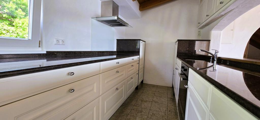 Traumhaftes Wohnen auf Augenhöhe mit den Greifvögeln - Photo 3