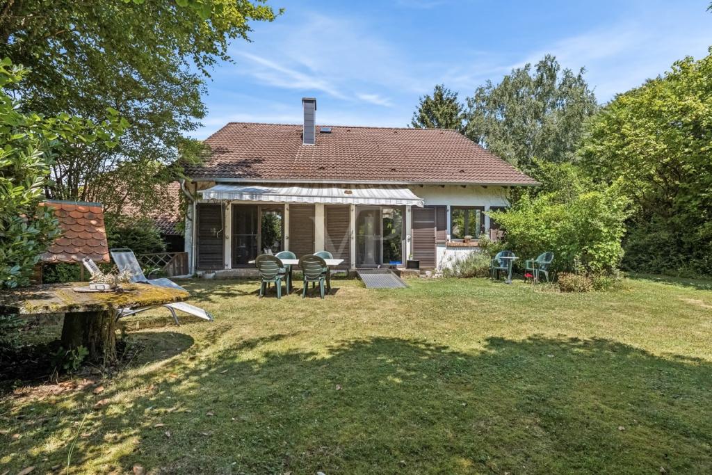 Gartenansicht zum Wohn- und Esszimmer.jpg