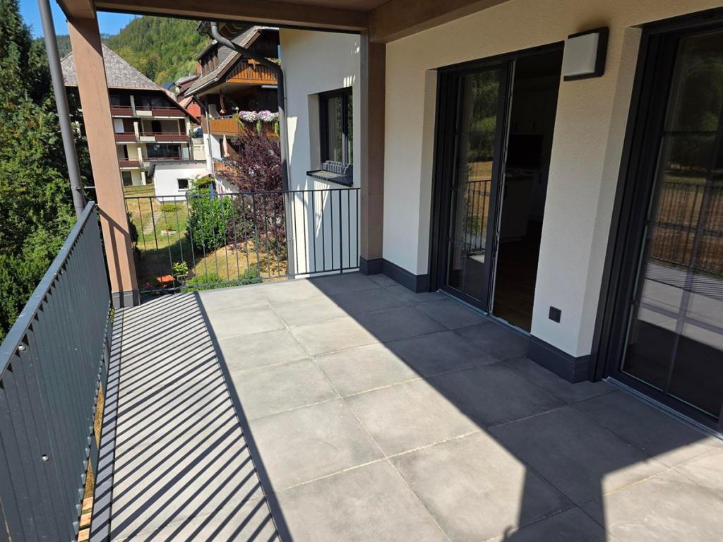 Erstbezug: 101m² Neubau mit Einbauküche, Haustiere willkommen, Balkon, 2 Stellplätze - Photo 2