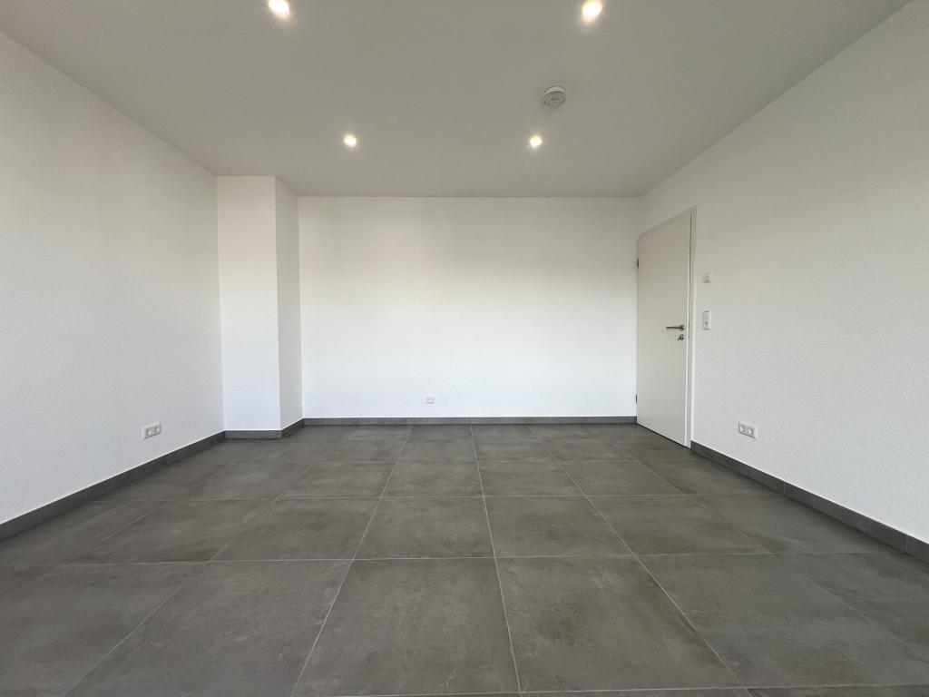 Erstbezug nach Sanierung! Helle und stilvolle 2-Zimmer-Wohnung mit Balkon in Bruchsal - Photo 1