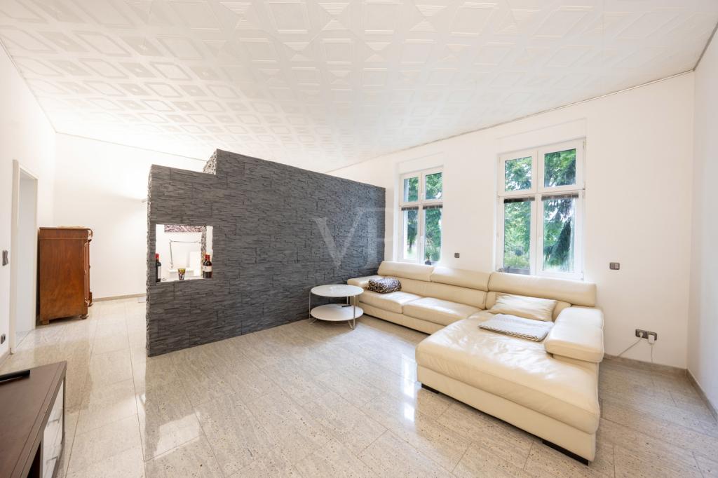 Wohnzimmer ll