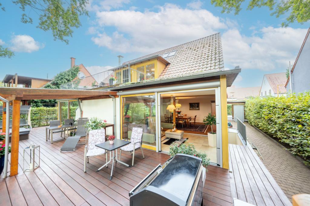 Terrasse mit Markise