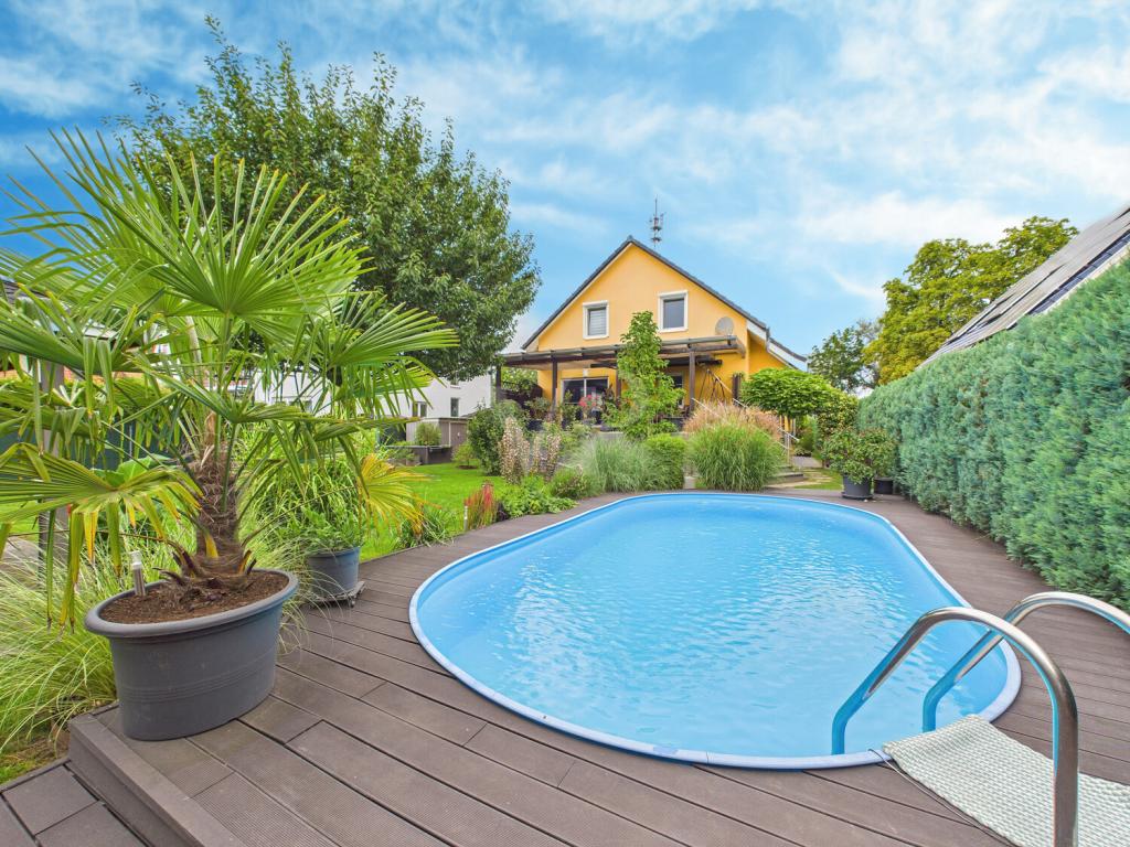 Hausansicht aus dem Garten