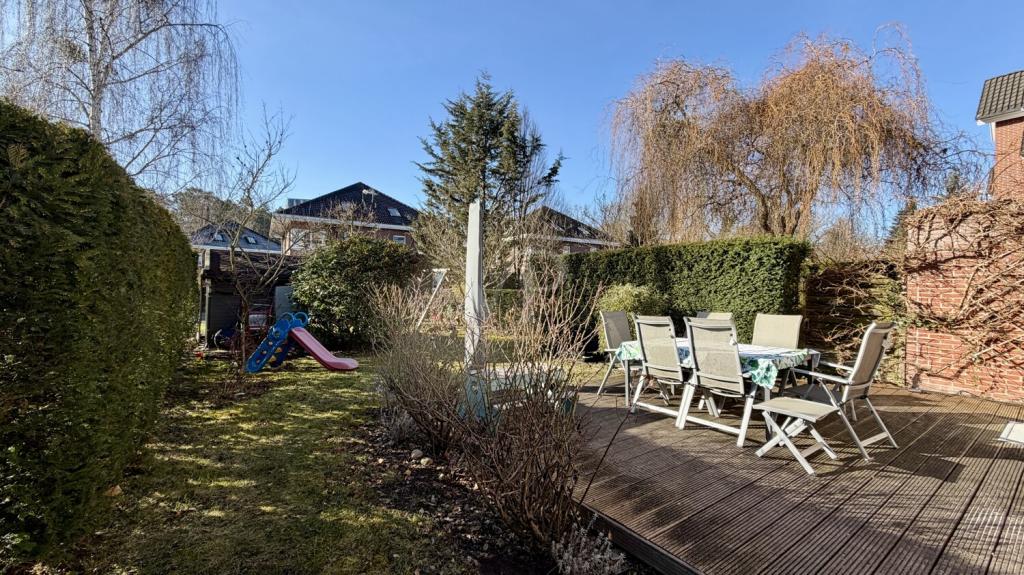 Attraktive Doppelhaushälfte mit Garten in begehrter Lage von Kleinmachnow - Photo 5