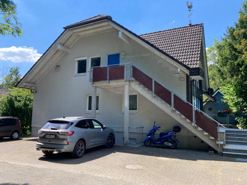 Zugang zur Dachgeschosswohnung