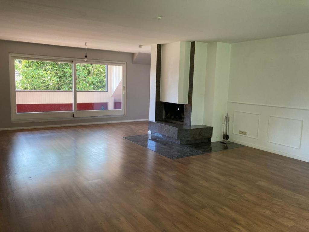 Wohnraum mit Kamin