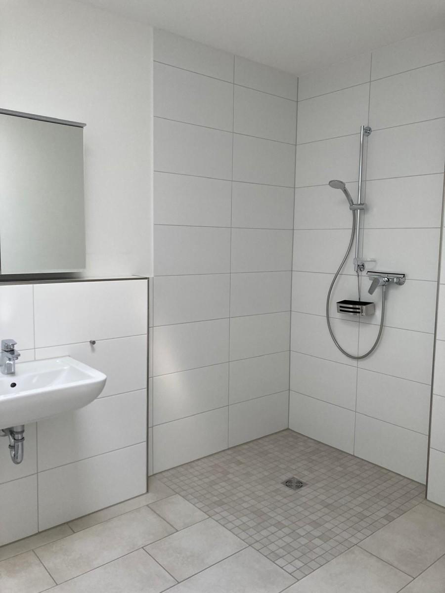 Bodengleiche Dusche im Bad 1