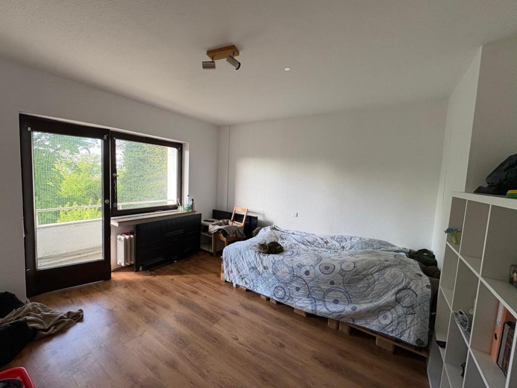 Elternschlafzimmer mit Zutritt zur oberen Loggia