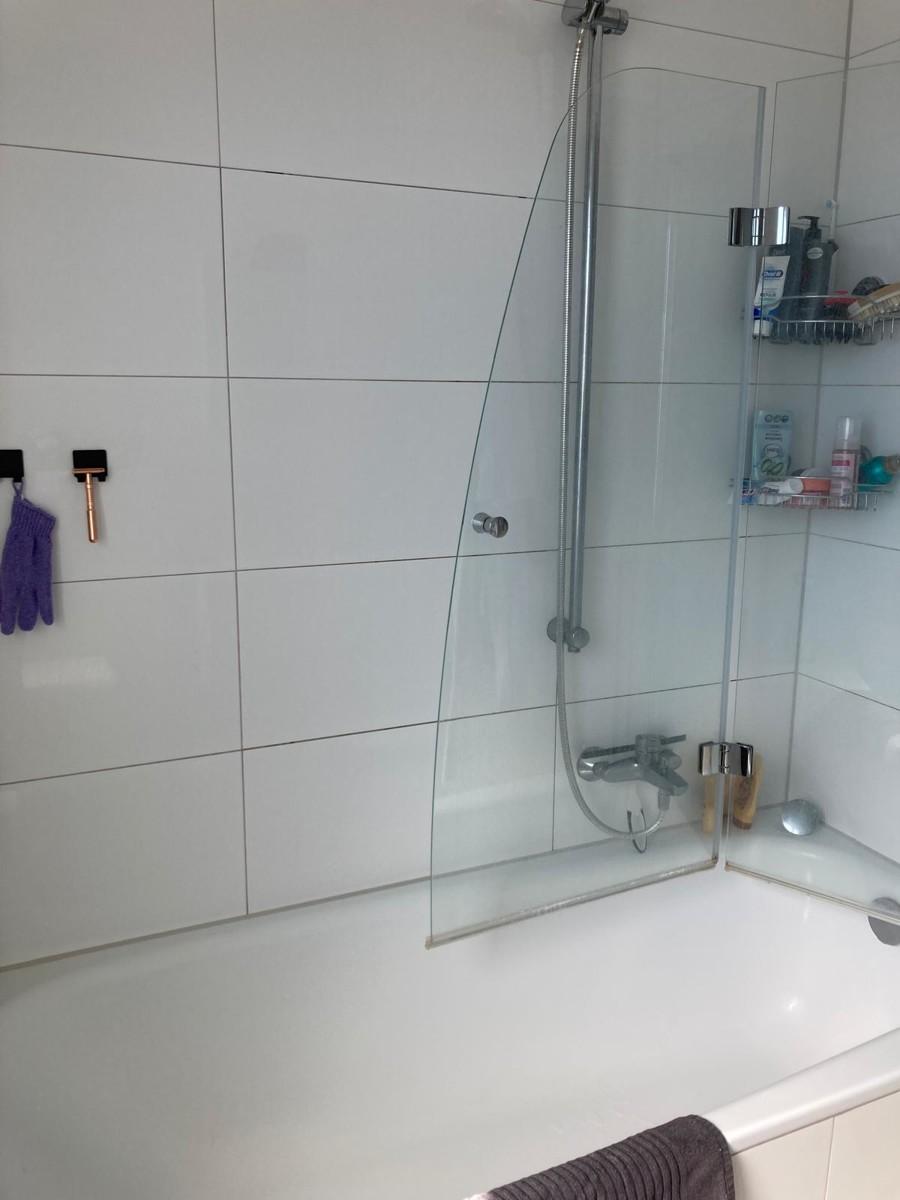 Wanne im Badezimmer