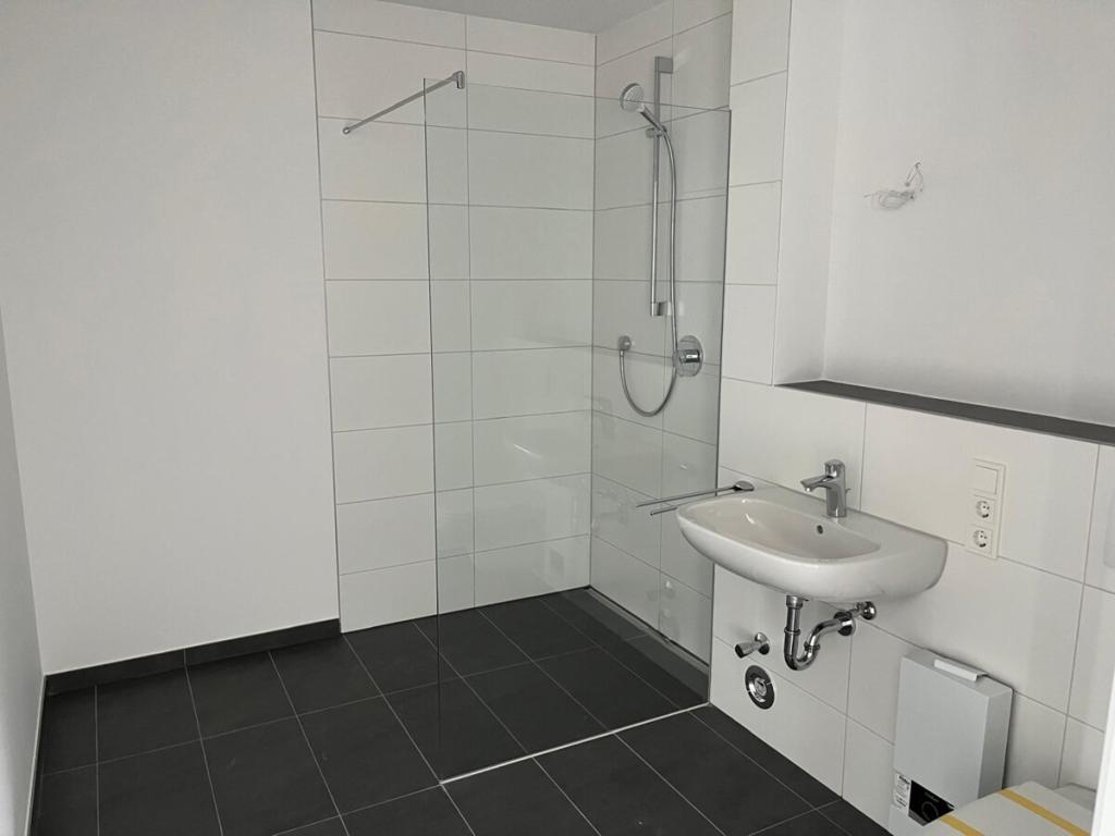 Großzügige, moderne 2-Zimmer Wohnung mit Loggia in Lindlar-Scheel - Foto 3