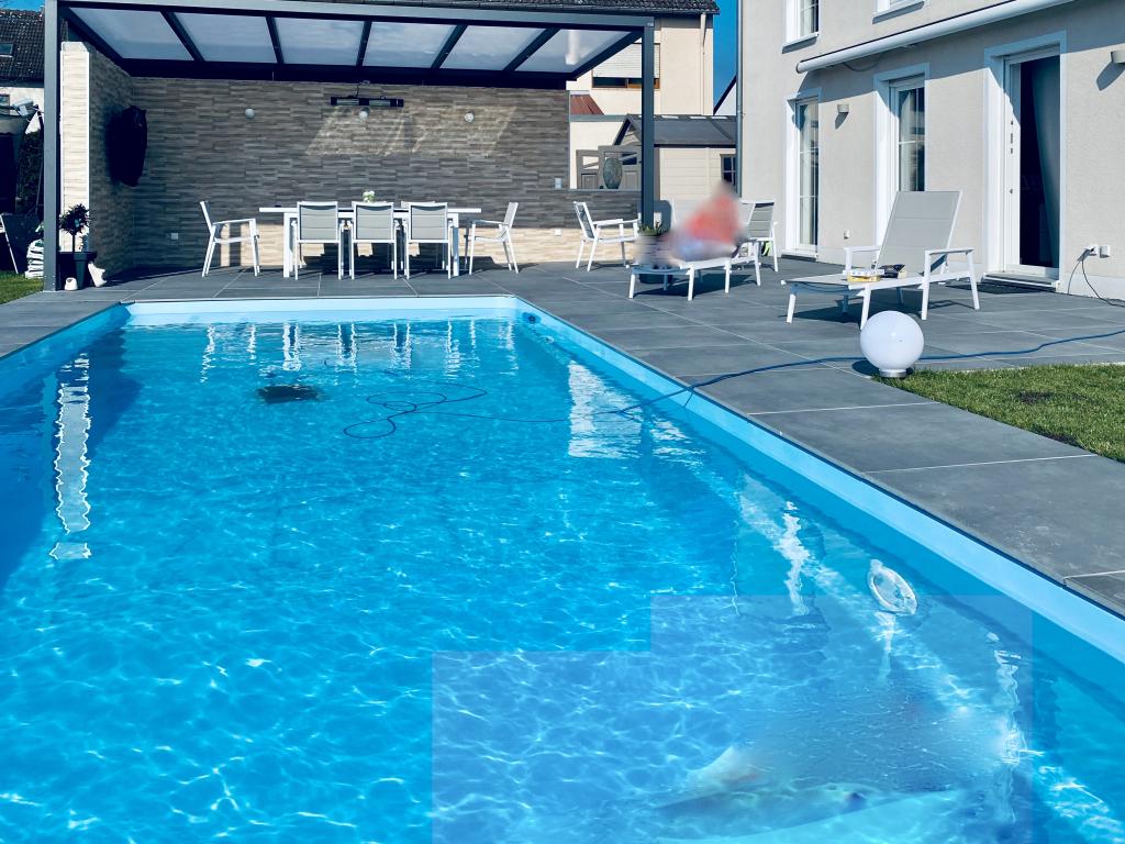 Pool1.jpg