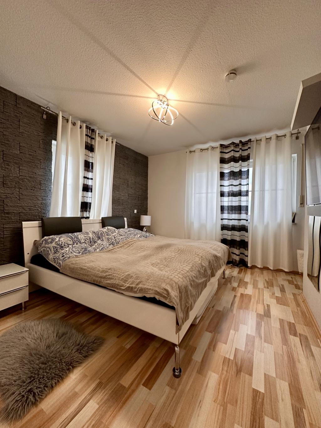 Schlafzimmer.jpeg