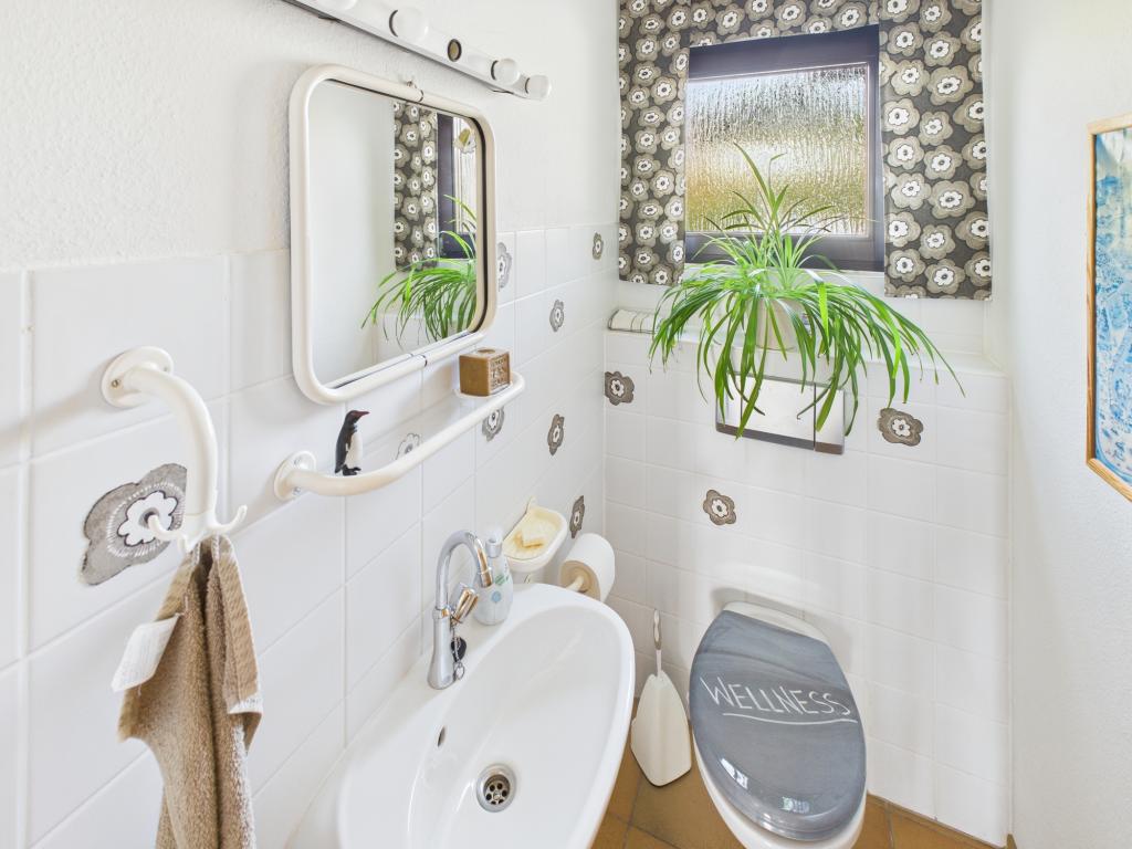Gäste-WC Erdgeschoss