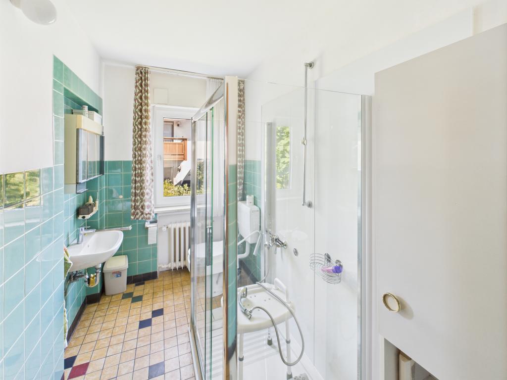 Badezimmer EG