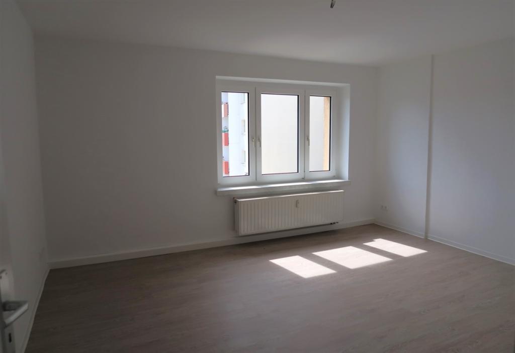 Schöne 4-Zi.-Wohnung mit Balkon im Zentrum! - Foto 5