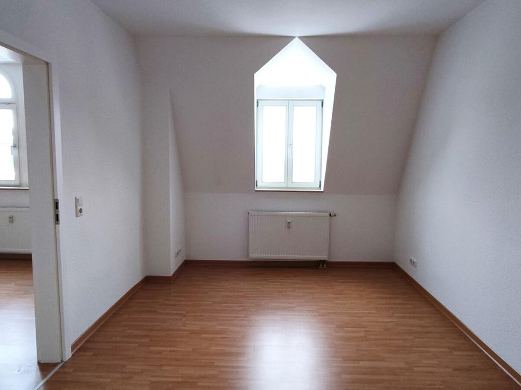 2-Zimmer-Dachgeschoss-Wohnung mit Einbauküche! - Photo 5