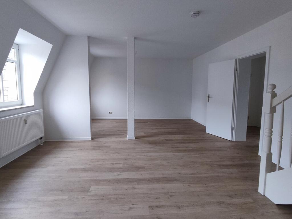 4-Zi.-Maisonette-Wohnung im Dachgeschoss mit Balkon! - Photo 2