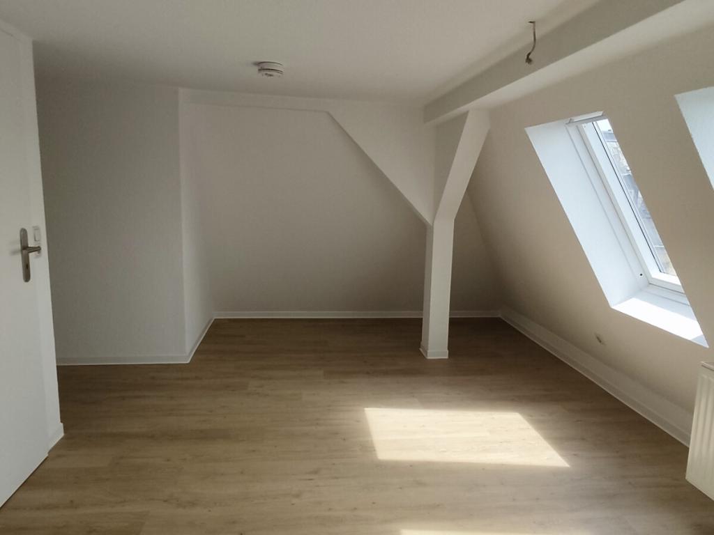 4-Zi.-Maisonette-Wohnung im Dachgeschoss mit Balkon! - Photo 5