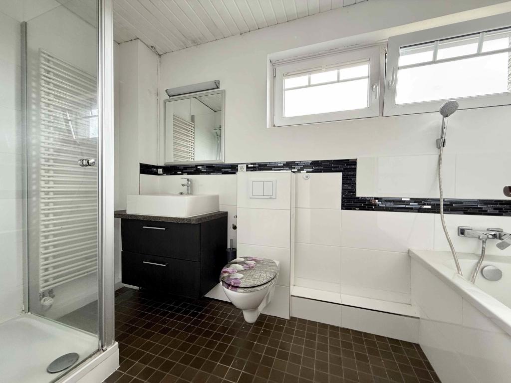 Badezimmer im OG
