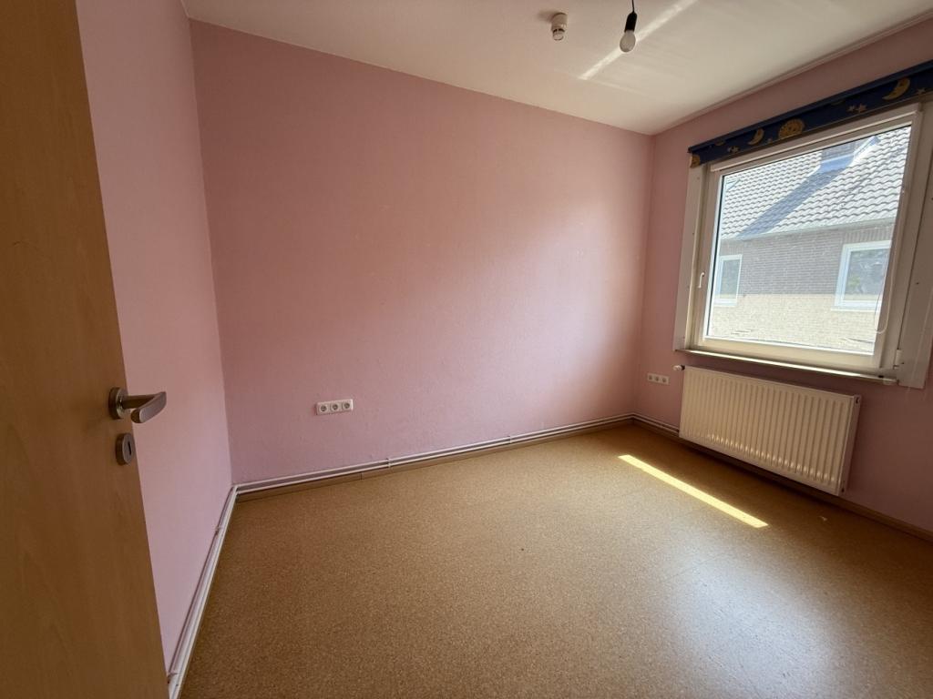 Zimmer 2 OG