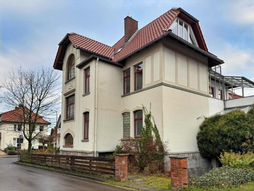 Charmante Altbauwohnung in Bahnhofsnähe - Foto 3