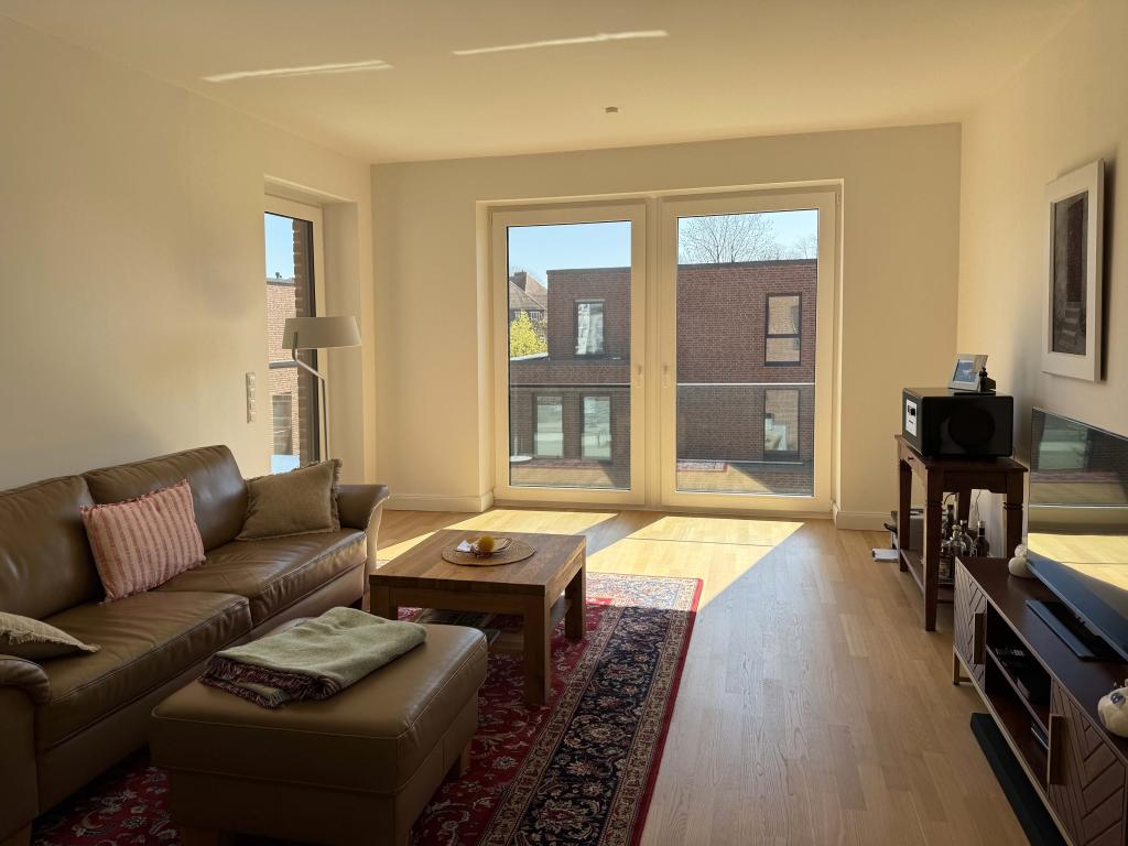 Allerinsel: 2,5-Zimmer-Wohnung mit Einbauküche und zwei Dachterrassen - Foto 1