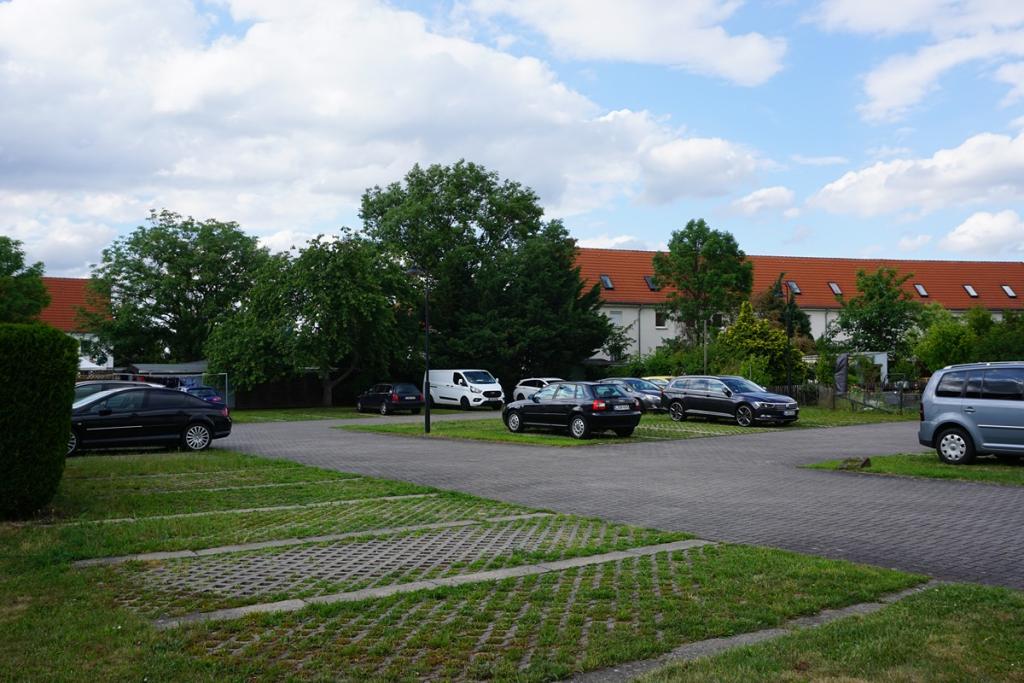 Frisch sanierte, helle Dachgeschosswohnung – nur 5 Minuten zum Zwenkauer Hafen - Photo 1
