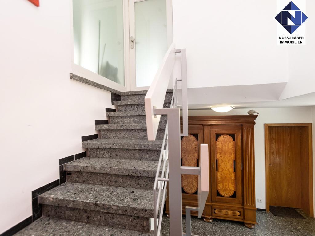 Treppe ins DG