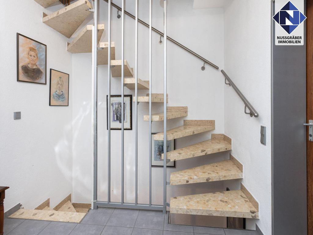 Treppe ins DG