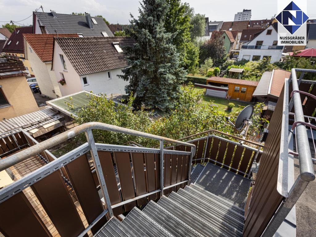 Außentreppe ins EG