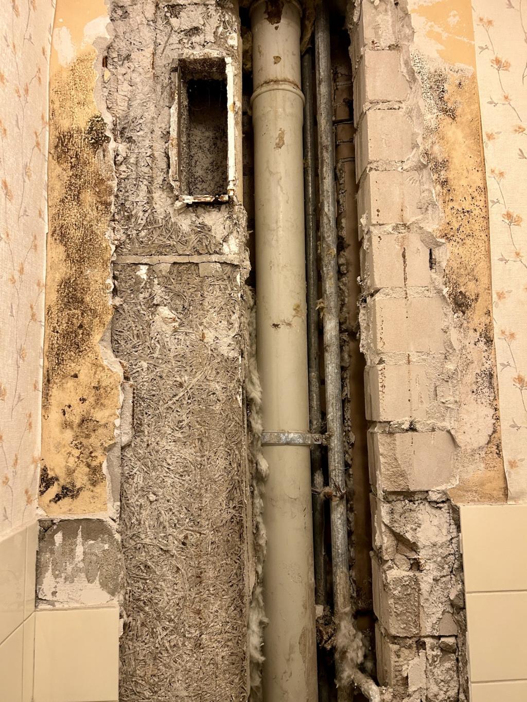 Steigleitungen und Fallrohre werden gerade getauscht