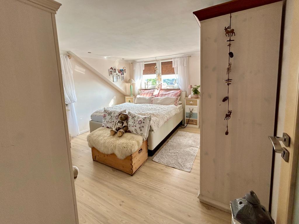 Schlafzimmer DG