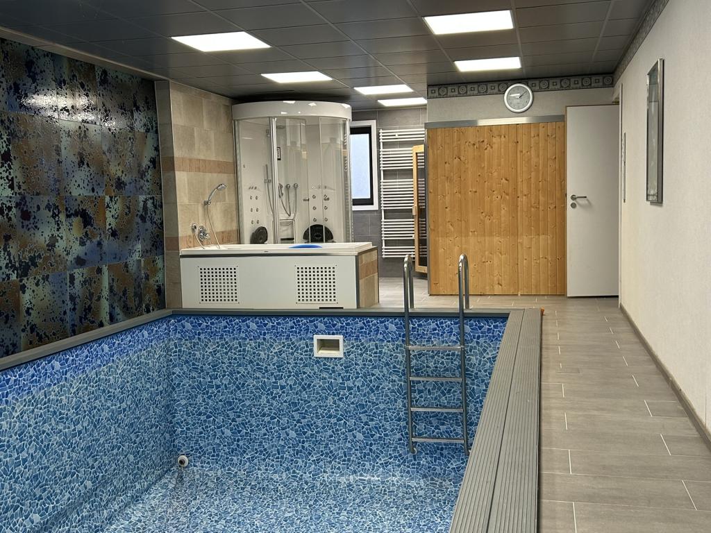 Schwimmbad